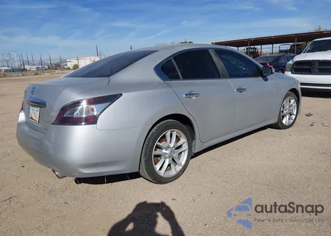 2013 Nissan Maxima 3.5 S z USA, uszkodzony, nr VIN 1N4AA5AP3DC833439